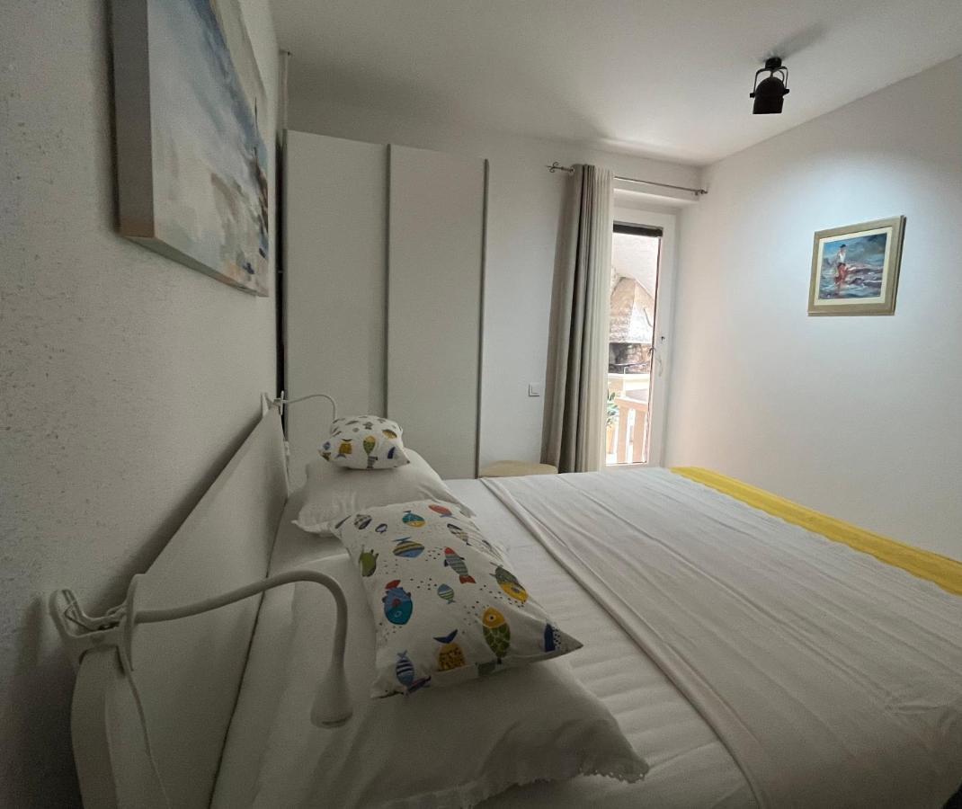 Apartment Get Supetar Exterior photo